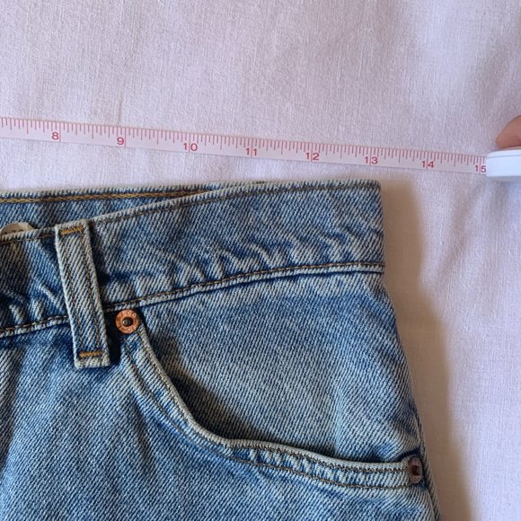 LAST CHANCE Vintage Levi's cutoff shorts size 26 - Picture 4 of 5